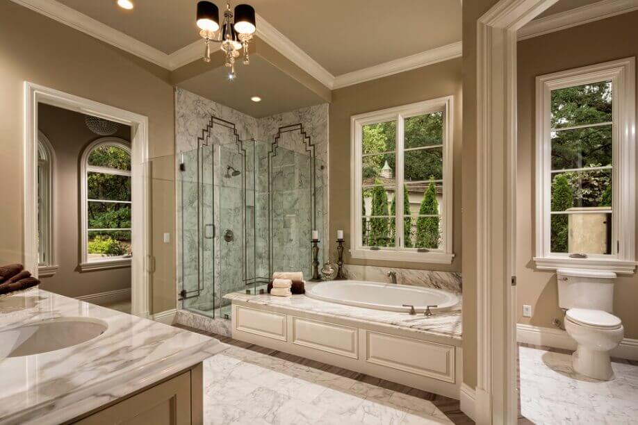 Master Bathroom With Crown Molding 